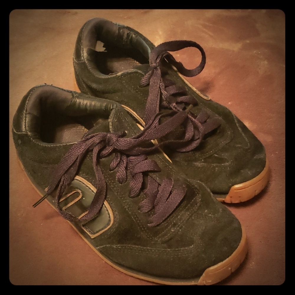 Etnies black retro suede